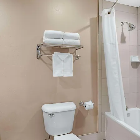 Best Western Oxnard Inn Exterior photo