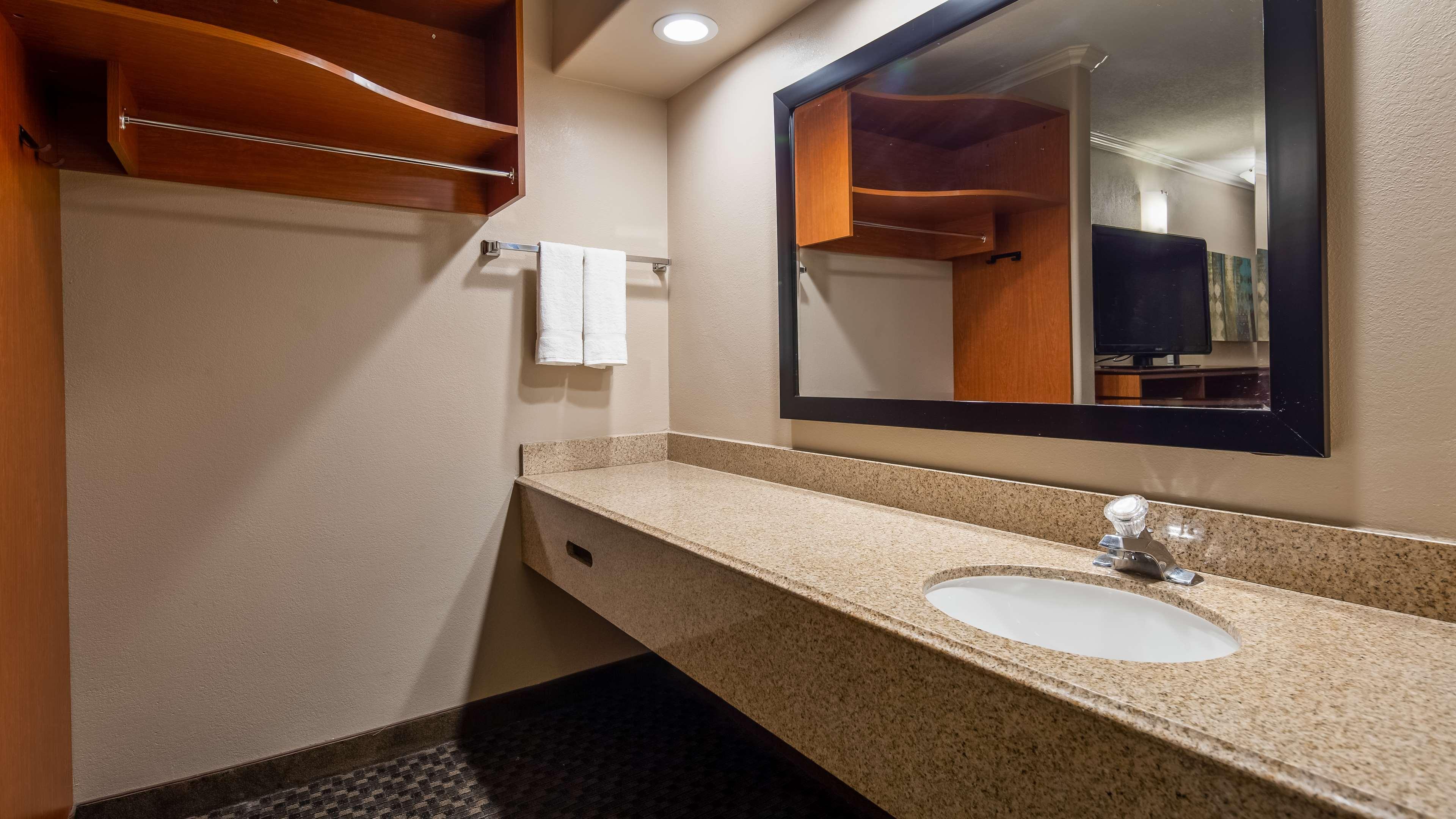 Western 3* Oxnard