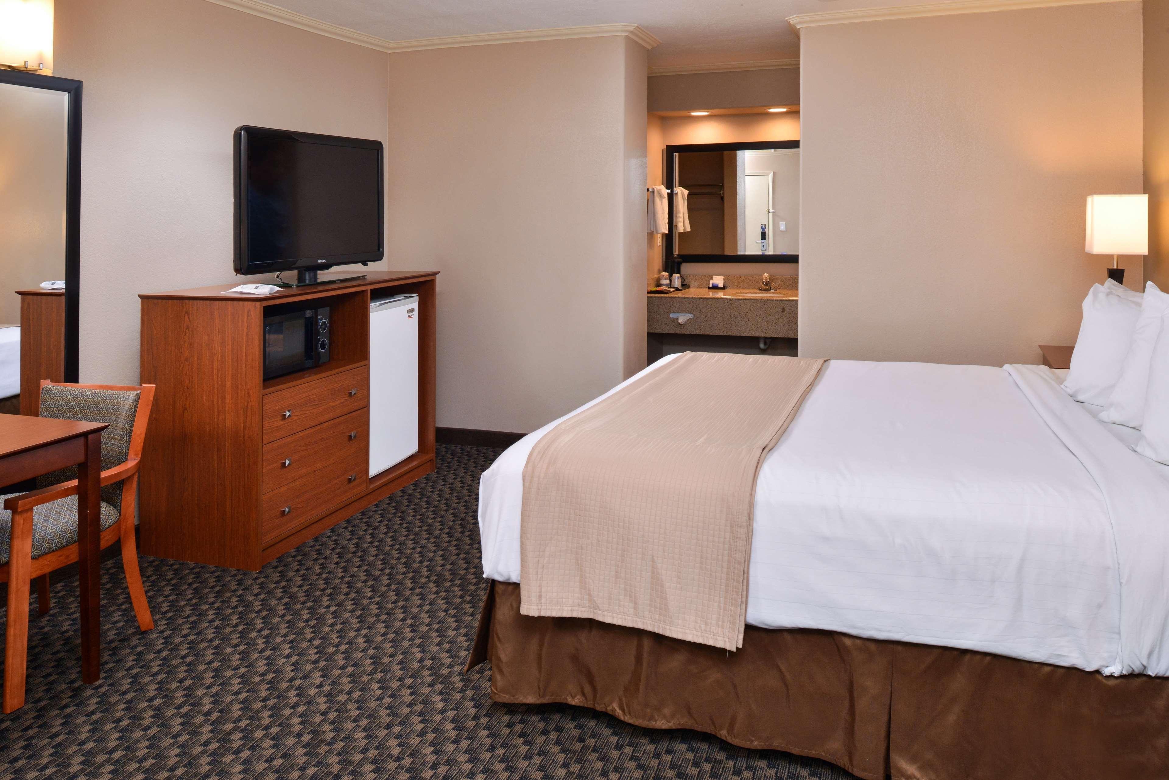Western Hotel 3*