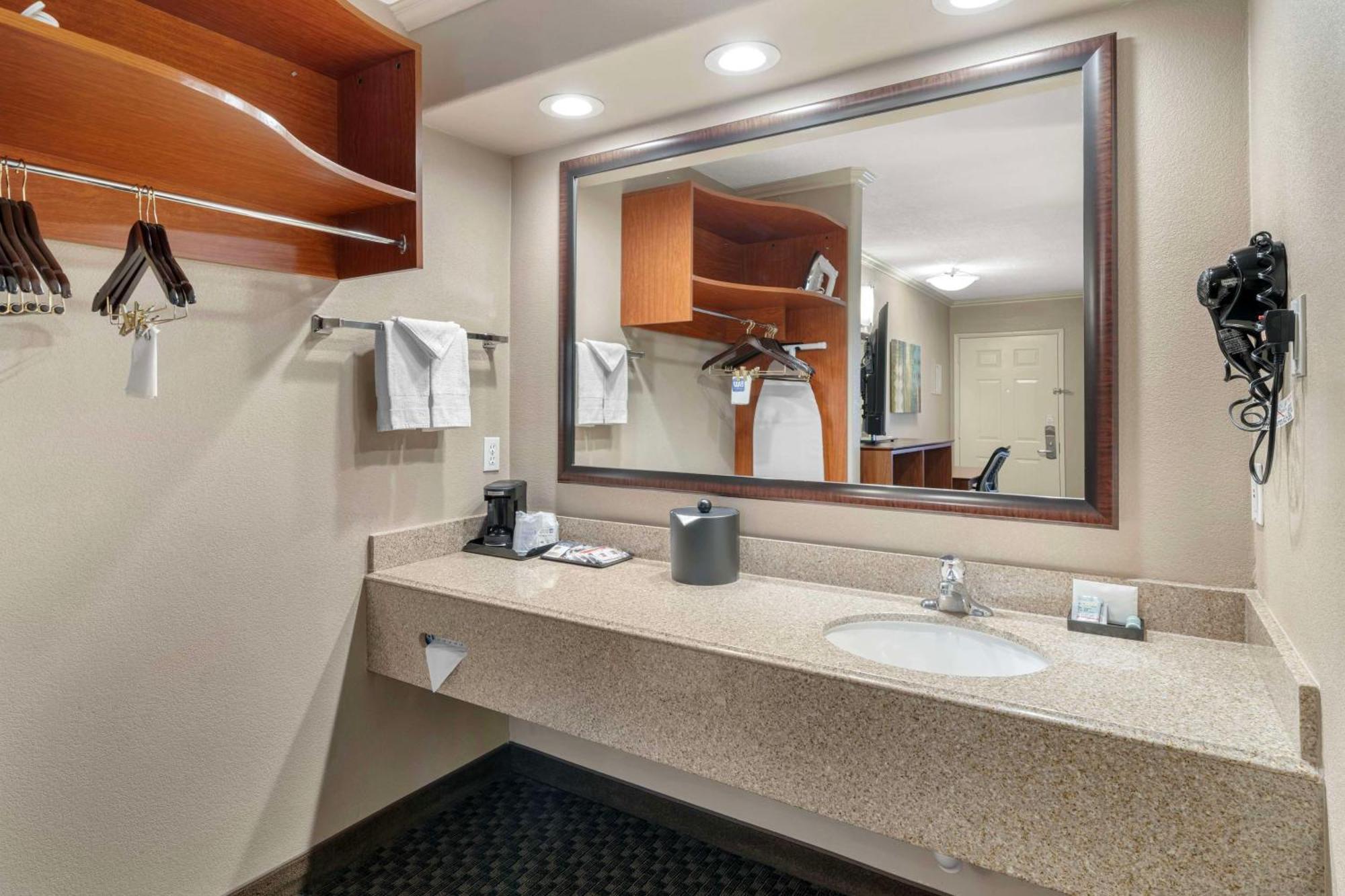 Hotel Western Oxnard